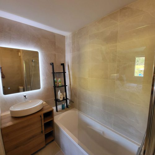 L.B Carrelage-Faïence réalisation d'une salle de bain